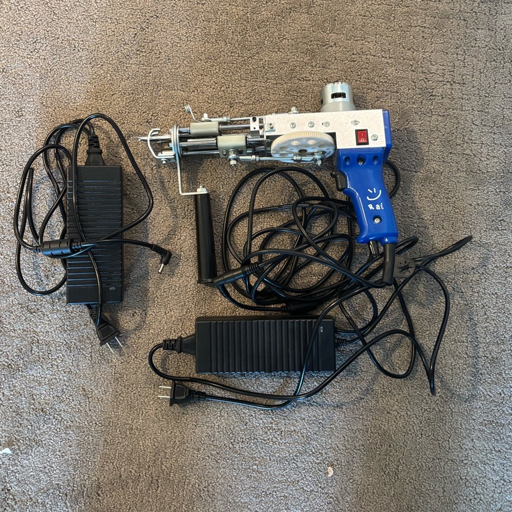 Tufting Gun with Monks Cloth and Yarn